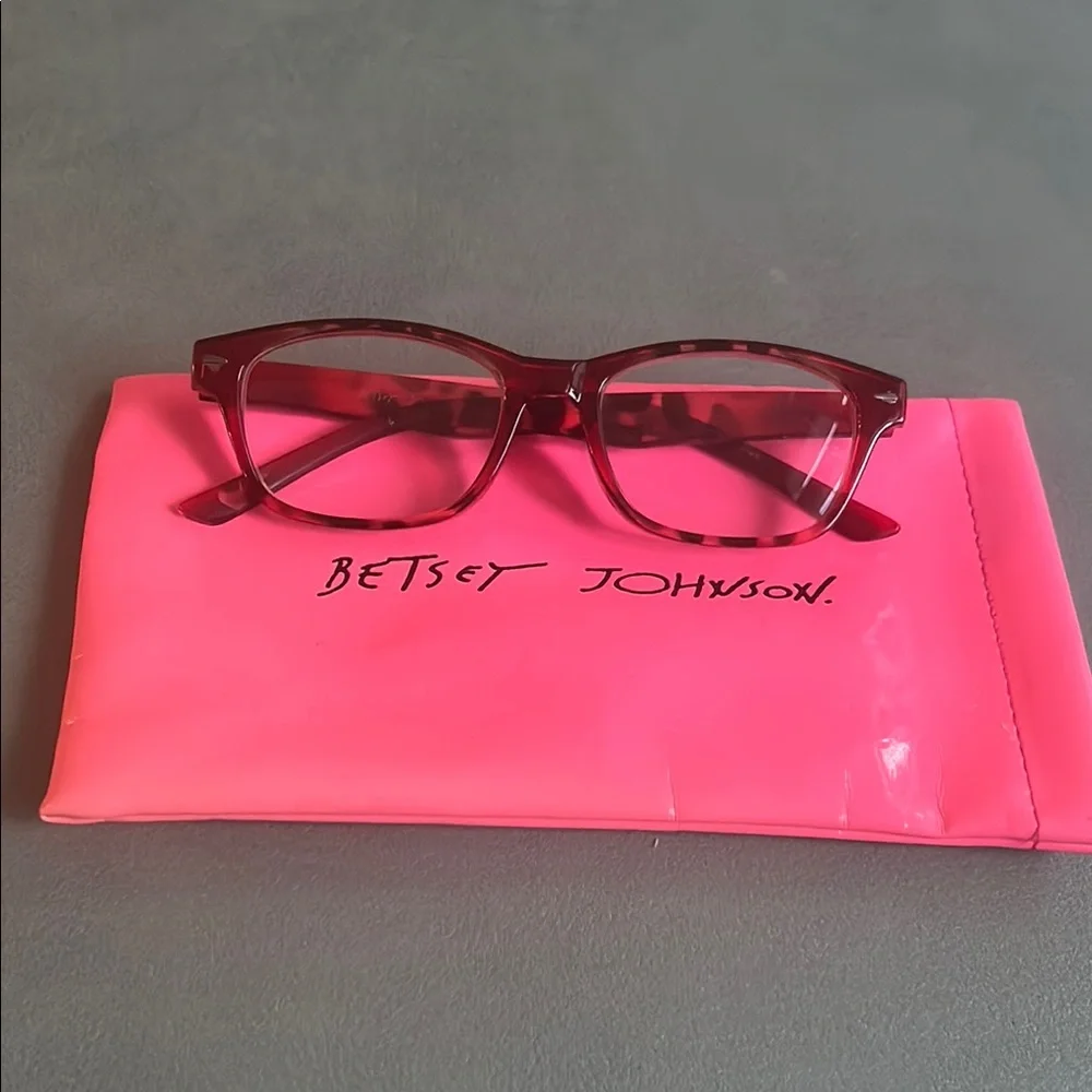 Betsey Johnson Reading Glasses Reader - TORTOISE with Soft Case